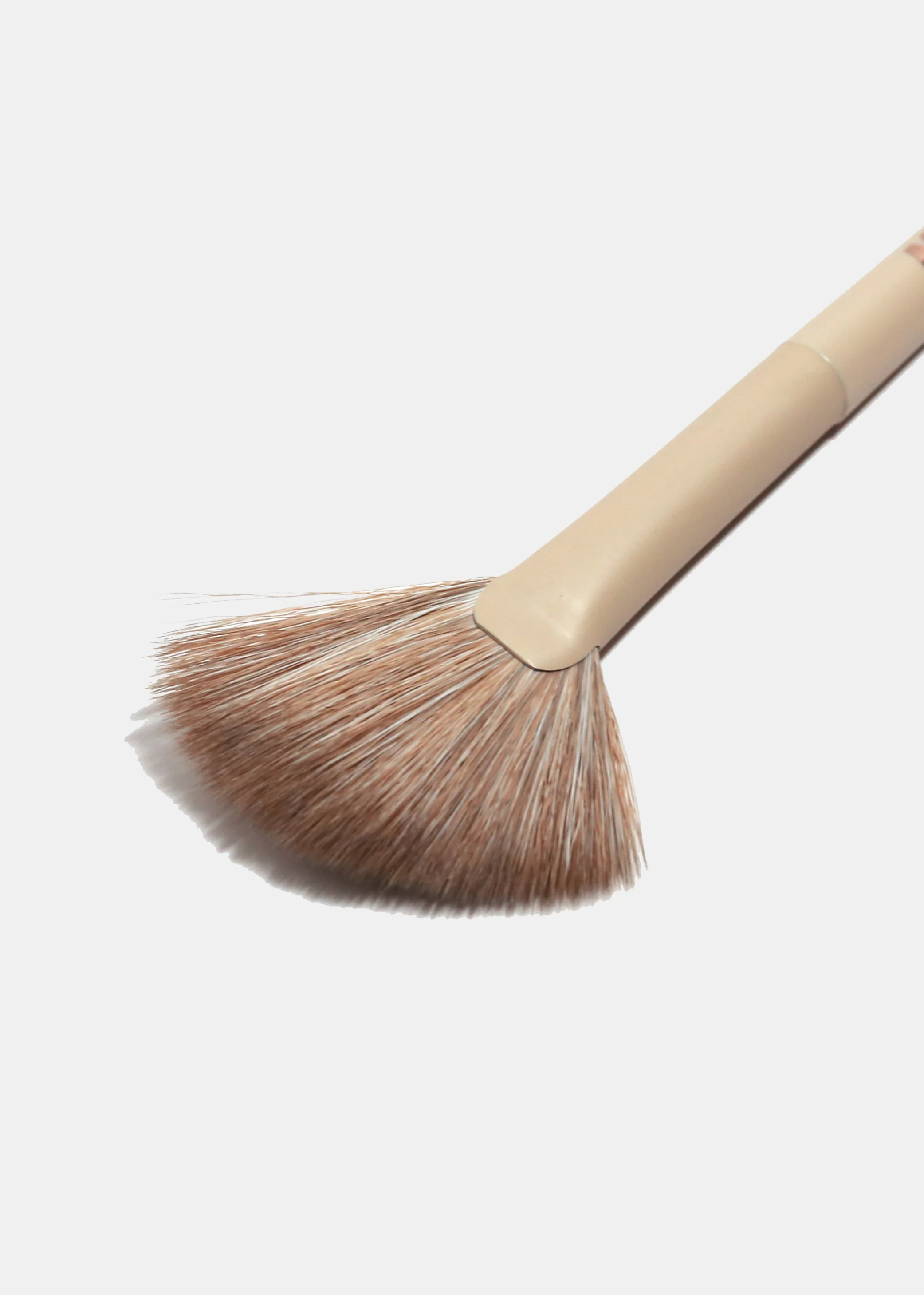AOA Hero Single Brush – F17 Fan Brush - Image 3