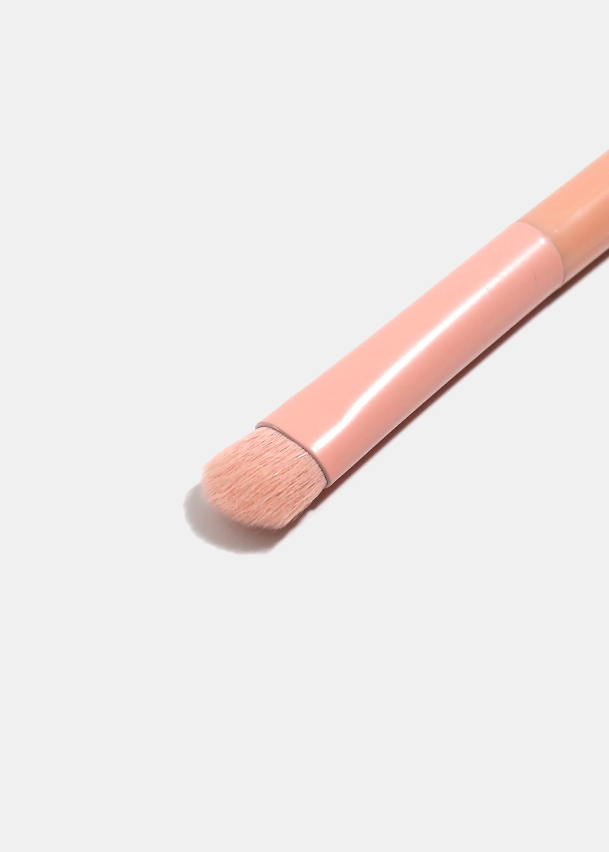 AOA Matte Rose Single Brush – E123 Eyeliner Blending Brush - Image 3