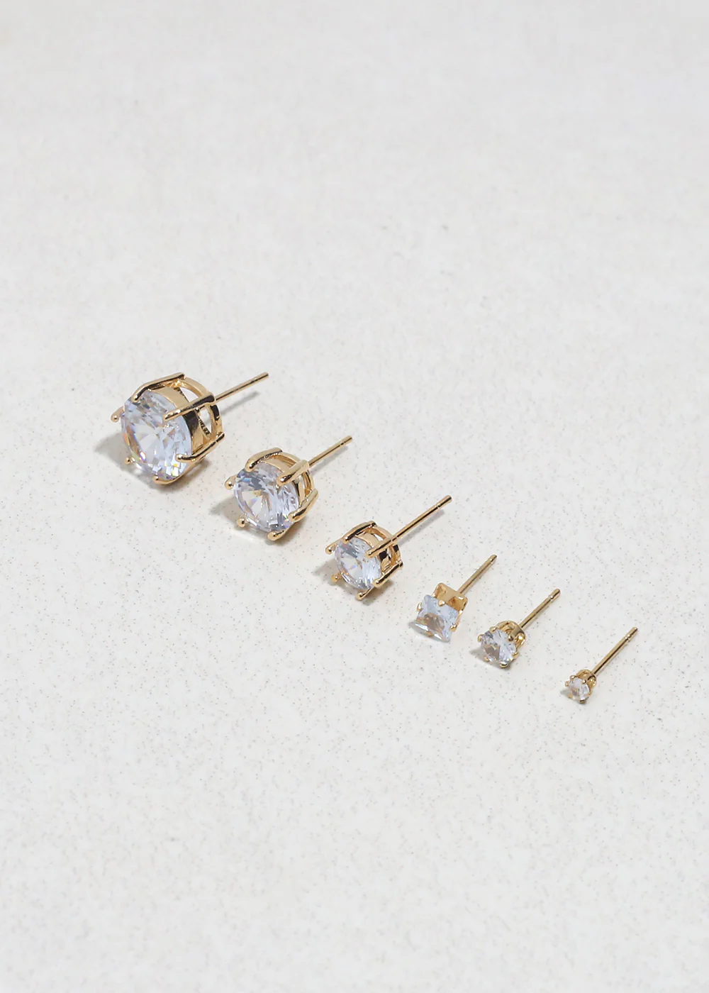 Classic Cubic Zirconia Stud Earrings - Gold - Image 6
