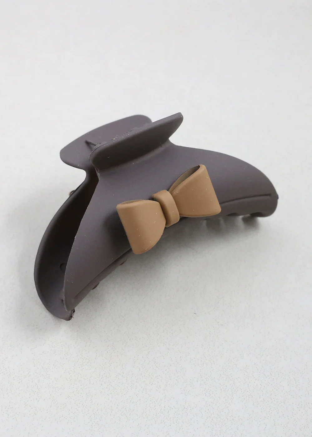 Claw Clip with Bow - Image 5