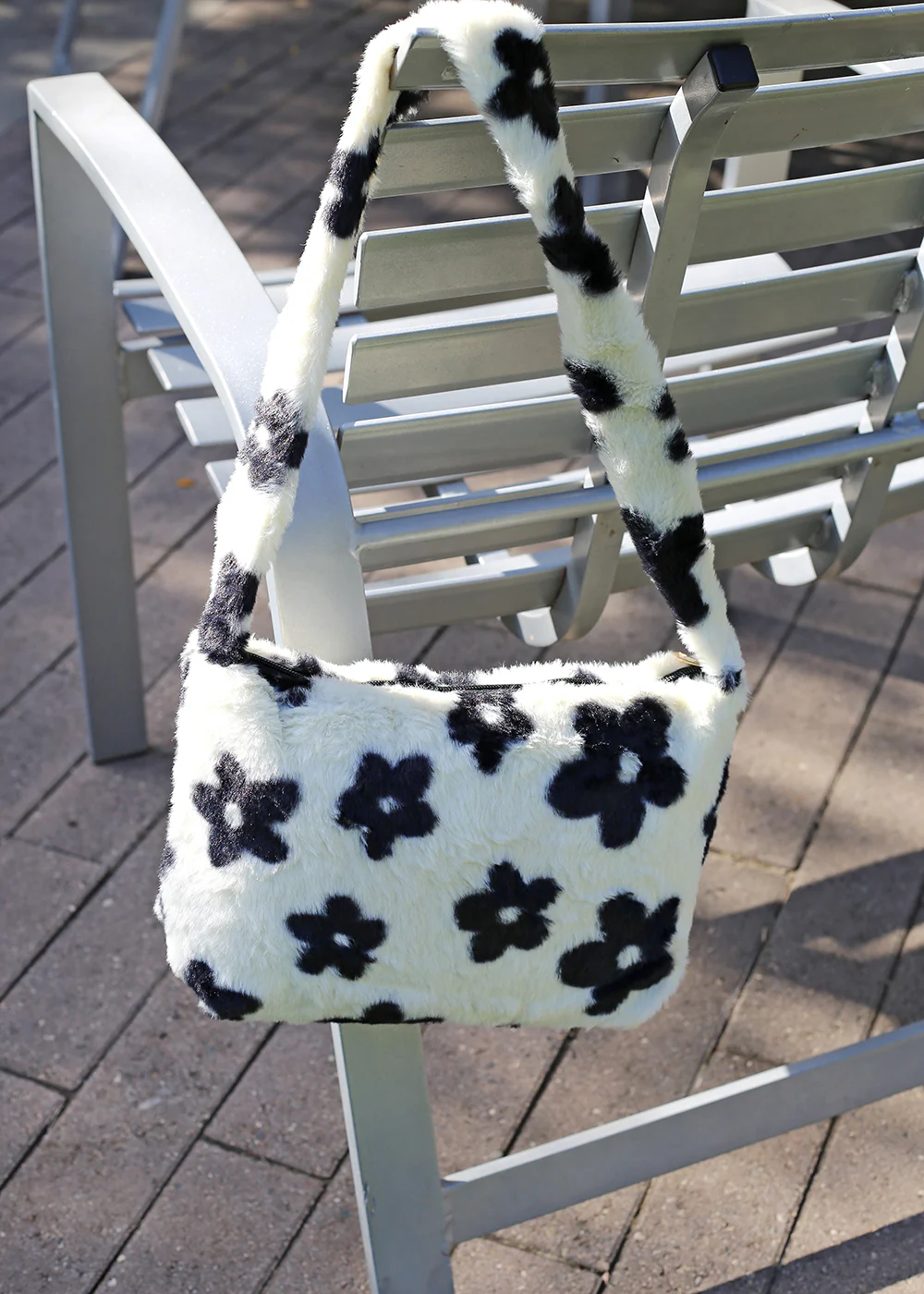 Daisy Shoulder Bag - Image 5
