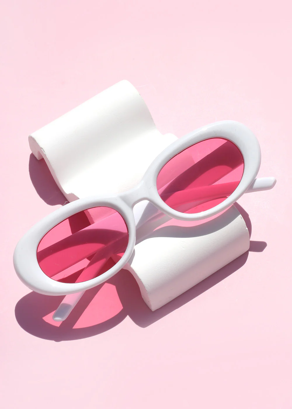 Fun Retro Oval Sunglasses