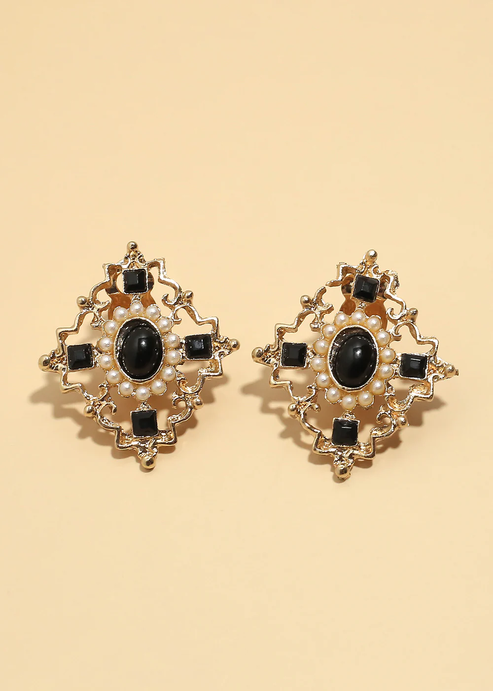 "Midnight Pearl" Clip Earrings - Image 3