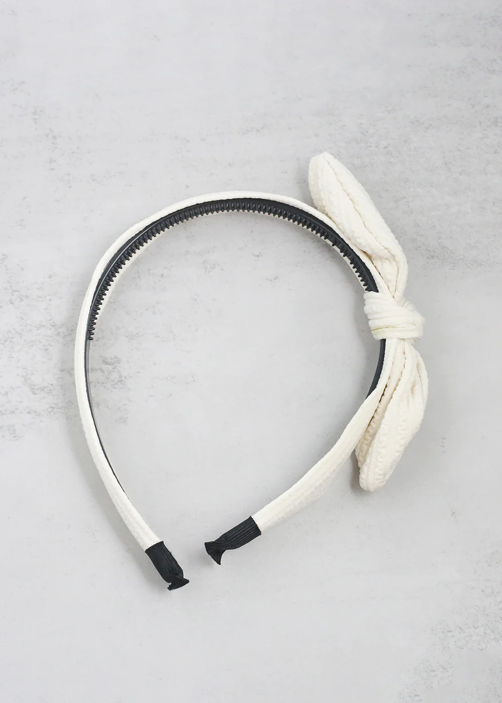 Textured Fabric Knotted Bow Headband - Image 5